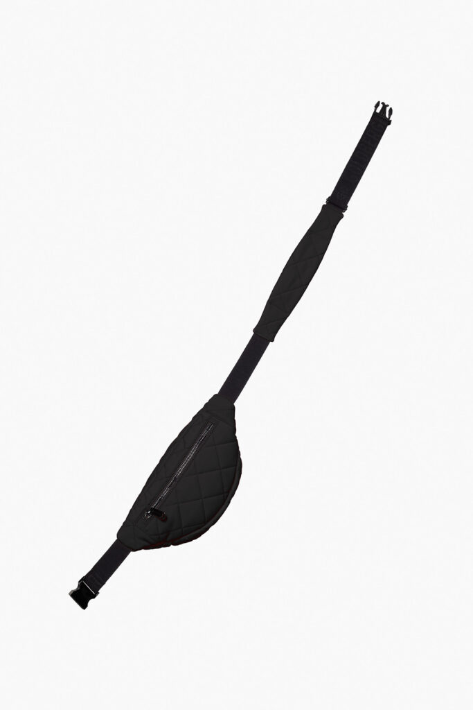 Goldbergh Softshell Heuptas GB617-02-264-9000 Black zwarte dames bum bag met ruitvormig stiksel