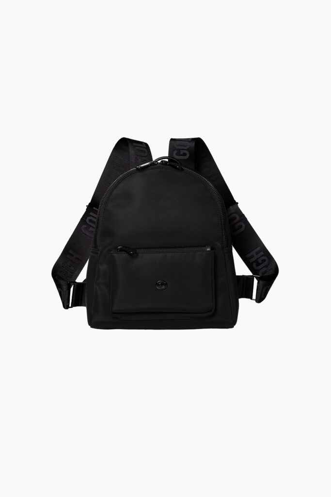 GB685.01.263 Shinju Backpack Black zwarte dames rugzak met goudkleurige ritsen en merkembleem