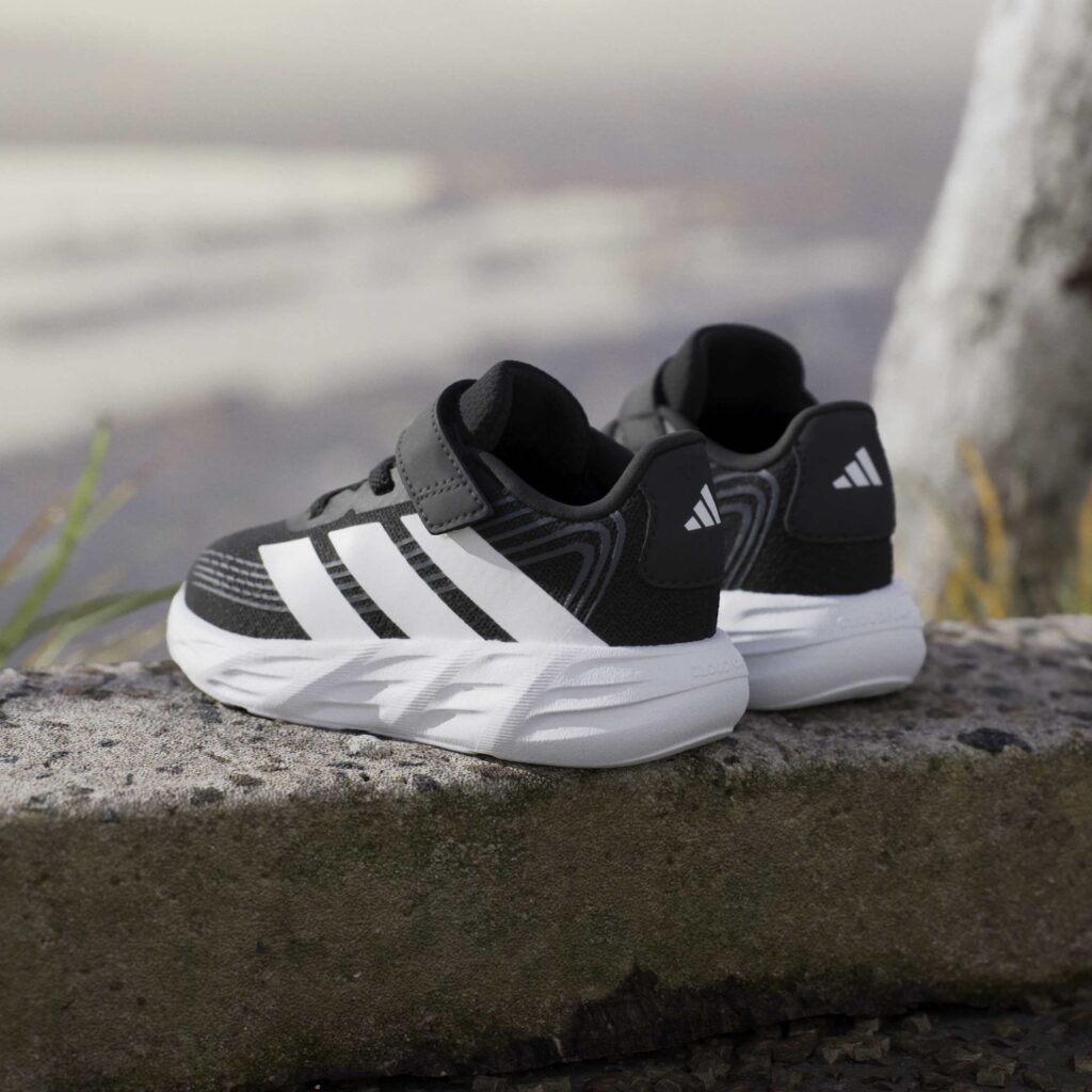 Adidas Galaxy 8 EL I KI1681 lichte kinderschoenen met elastische veters en klittenband