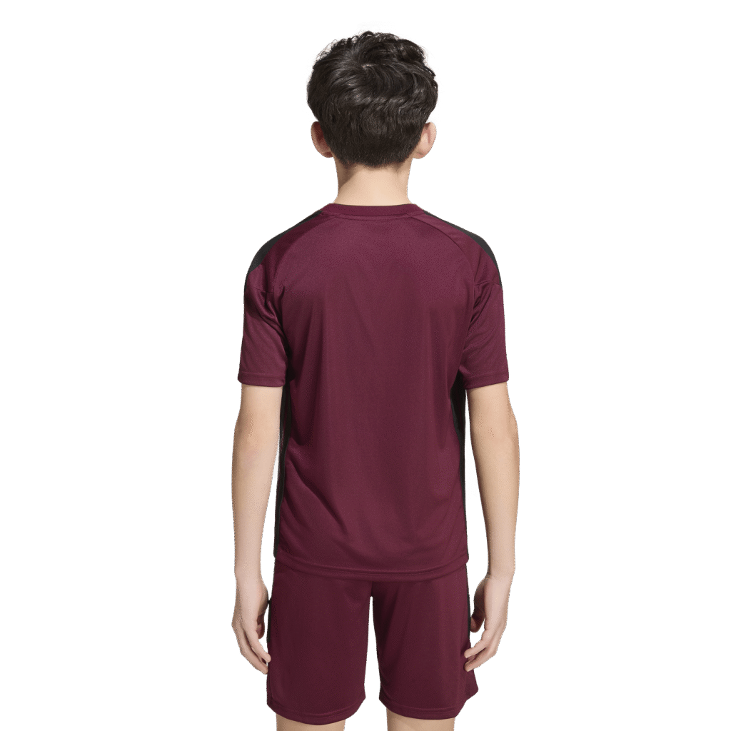 adidas Tiro Essential Jersey KS5881 donkerrood jongens voetbalshirt met zwarte accenten