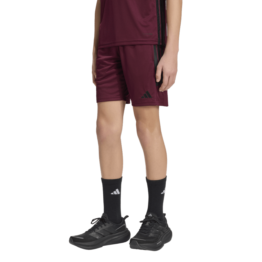 adidas Tiro Essential Shorts KS5951 donkerrode jongens voetbalbroek met zwarte strepen