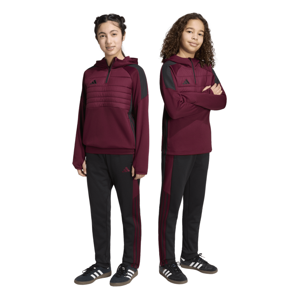 adidas Tiro Essential Winter Pants KS8375 zwarte jongens trainingsbroek met bordeauxrode accenten en enkelritsen