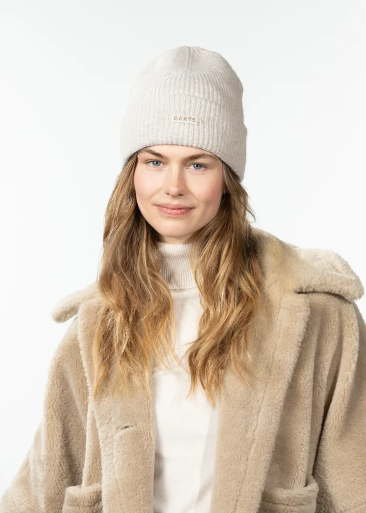 Barts 6903 010 Ardelve Beanie crèmekleurige gebreide wintermuts Cream