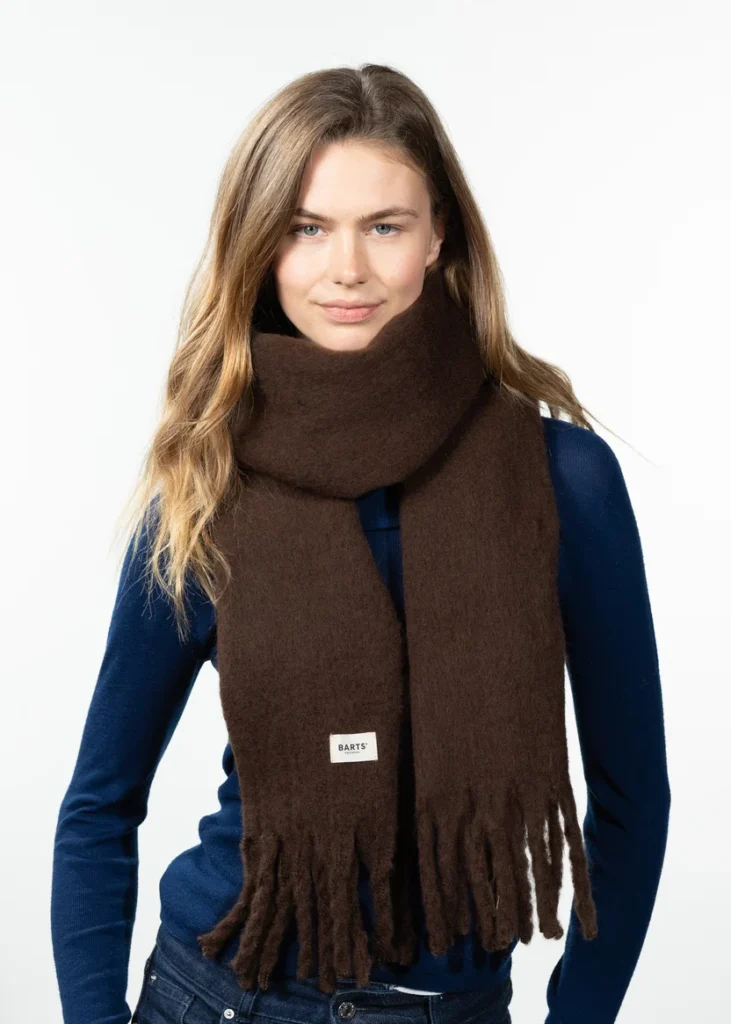 Barts Fyone Scarf Dark Brown 5813-201 donkerbruine gebreide wintersjaal