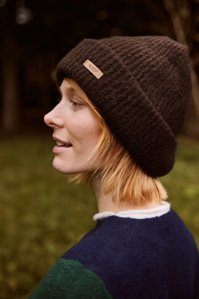 Barts Witzia Beanie Dark Brown 45410201 donkerbruine gebreide wintermuts