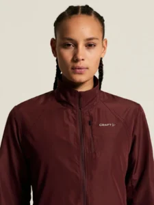 Craft Essence Wind Jacket 2 W C17236-4820 bordeauxrood lichtgewicht dames windjack