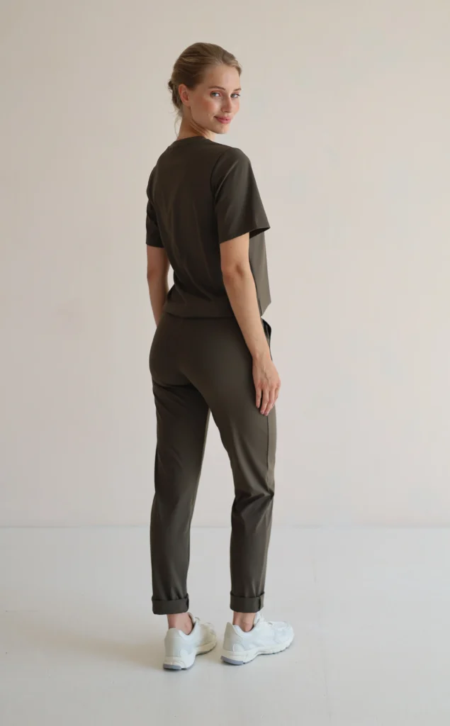 House of Gravity Performance Chino HG-617-2604-5030 Olivine Green olijfgroene dames sportbroek