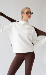 House of Gravity Classic Collar Sweater HG733-2604-2100 Off-White Marble dames sweater met hoge kraag