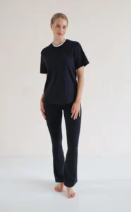 House of Gravity Contrast Active Tee HG-415-2604-1020 Black x White relaxt dames t-shirt met contrasterende accenten