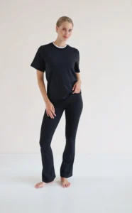 House of Gravity Contrast Active Tee HG-415-2604-1020 Black x White relaxt dames t-shirt met contrasterende accenten