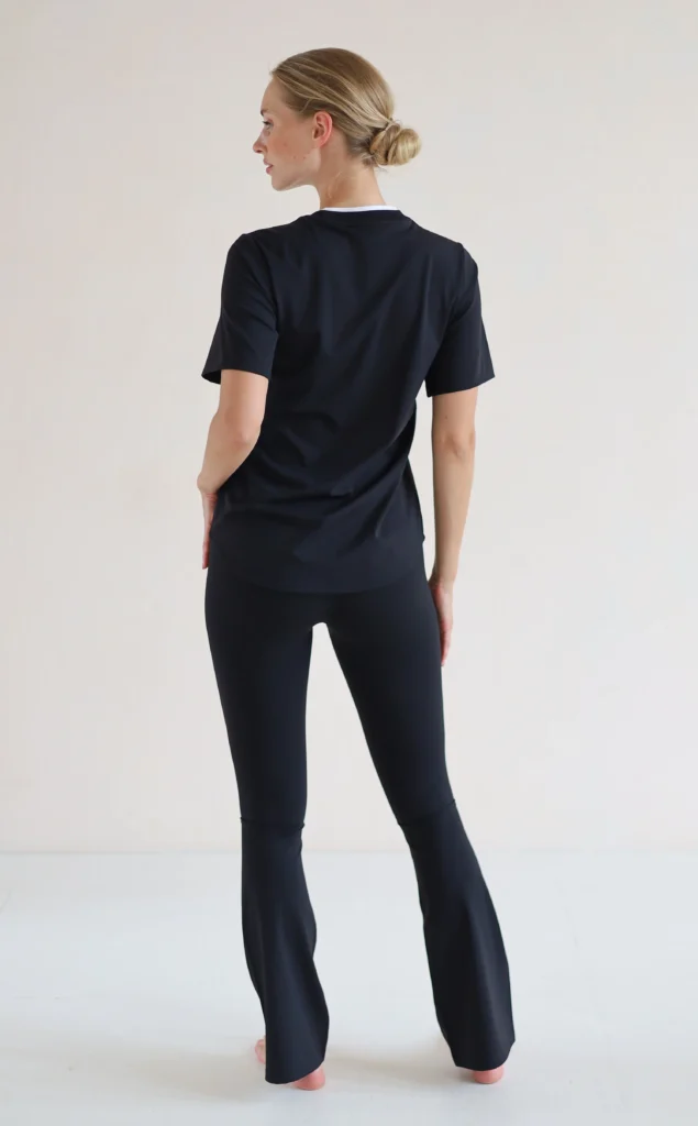 House of Gravity Contrast Active Tee HG-415-2604-1020 Black x White relaxt dames t-shirt met contrasterende accenten