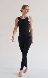 House of Gravity Divine Tank Top HG-318-2604-1020 Black x White dames tanktop met ingebouwde bh