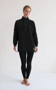 House of Gravity Oversized City Sweater HG-735-2604-1000 Black Sapphire lange dames sweater met goudkleurige rits