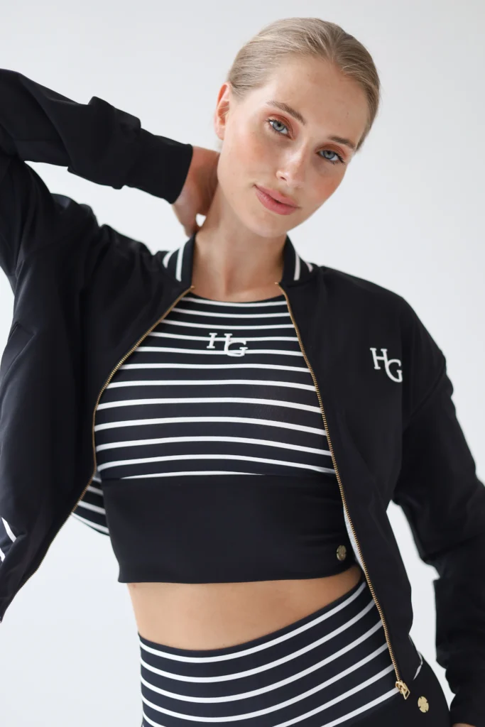House of Gravity Divine Crop Top HG-114-2604-1022 Black x White Stripe dames crop top met ingebouwde bh