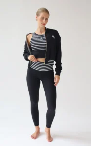 House of Gravity Divine Crop Top HG-114-2604-1022 Black x White Stripe dames crop top met ingebouwde bh