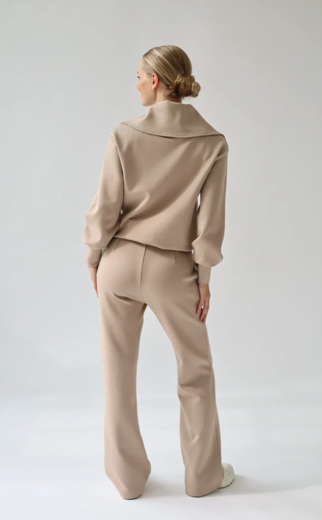 House of Gravity Turtleneck Zip Sweater HG-701-2604-4100 Sand Stone beige dames trui met rits en col