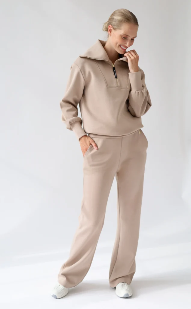 House of Gravity Turtleneck Zip Sweater HG-701-2604-4100 Sand Stone beige dames trui met rits en col