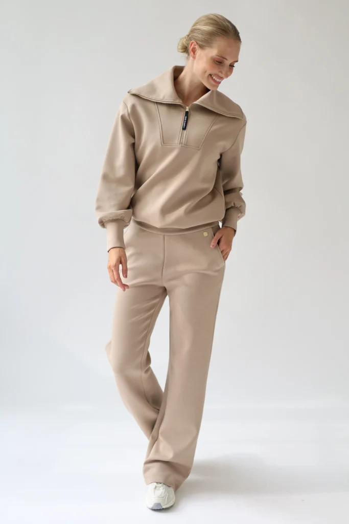 House of Gravity Wide Leg Trousers HG-616-2604-4100 Sand Stone beige damesbroek met wijde pijpen