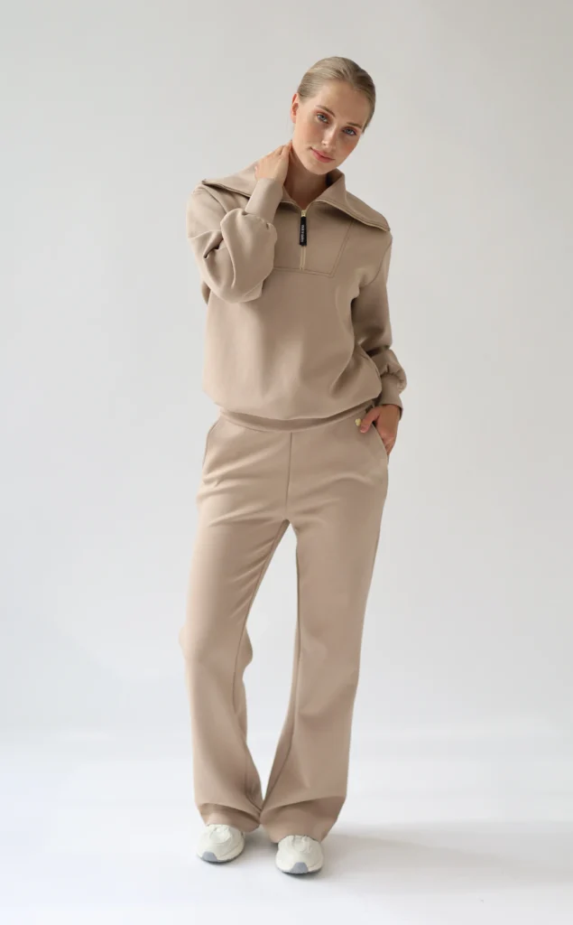 House of Gravity Wide Leg Trousers HG-616-2604-4100 Sand Stone beige damesbroek met wijde pijpen
