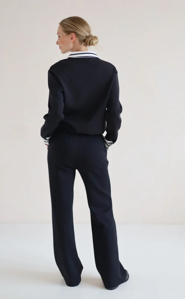 House of Gravity Wide Leg Trouser HG-616-2604-1000 Black Sapphire soepelvallende wijde damesbroek