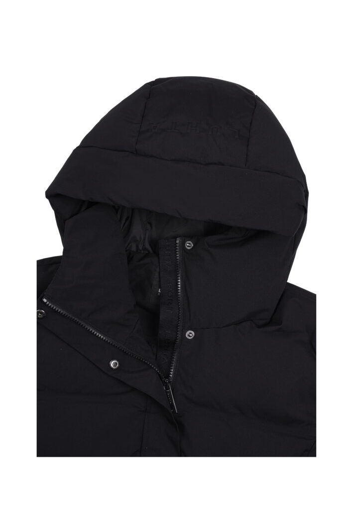 Luhta asiala 232452367l kleur 990 zwart dames winterjas outdoor jack