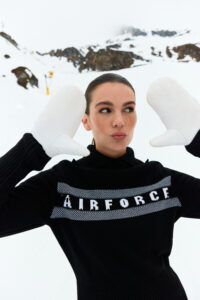 Airforce Eldora Mountain Knit SPVEW0154-901 True Black gebreide zwarte dames ski-pully met kraag en rits