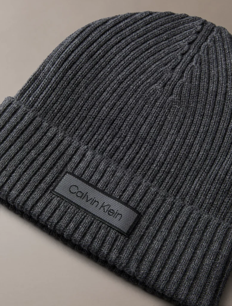 Calvin klein lv04d8053gp7h b65 patch chunky rib cot charcoal grey heather geribde katoenen muts gemêleerd donkergrijs