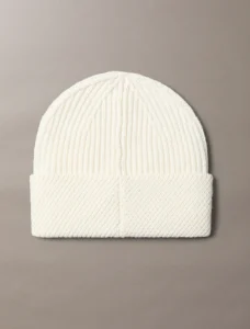 Calvin klein lv04f8118gacg metal wool slanted beanie light hay beige muts wol metallic logo