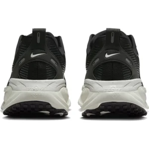 Nike Vomero 18 HM6803-007 zwarte heren hardloopschoenen met maximale demping